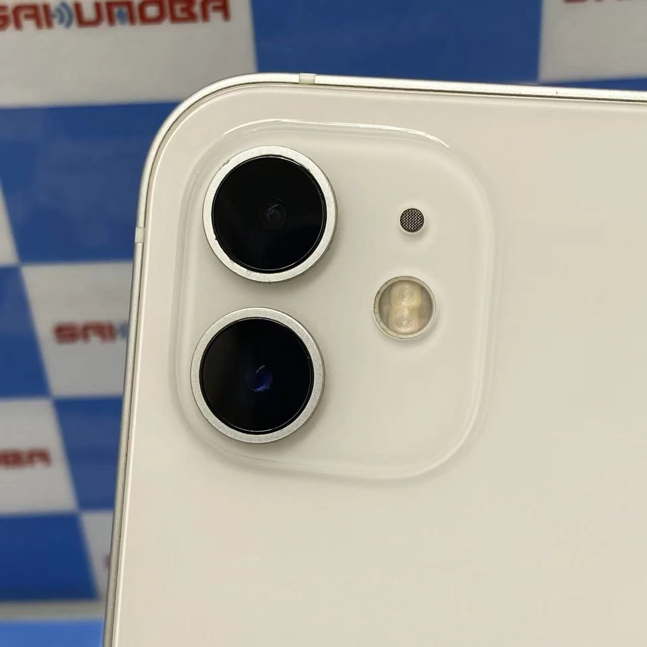iPhone12 256GB ホワイト MGJ13J/A docomo版SIMフリー 訳あり品