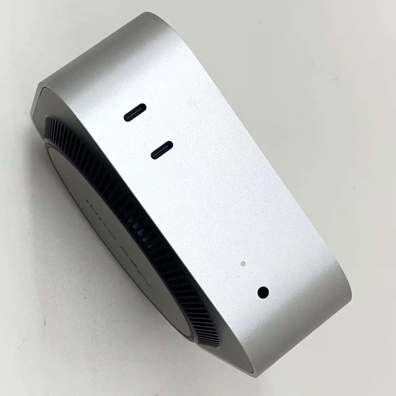 Mac Mini Late 2024 M4 (CPU:10C/GPU:10C)16GB/256GB シルバー MU9D3J/A 極美品