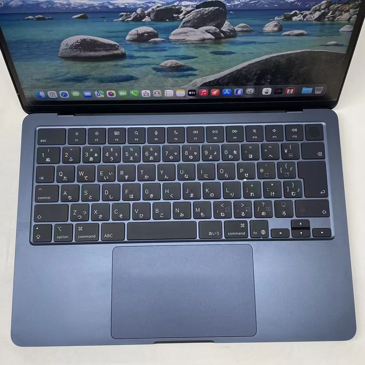 MacBook Air Early2026 13インチ Apple M5 (CPU:10C/GPU:8C)16GB/512GB ミッドナイト MDHE4J/A 極美品