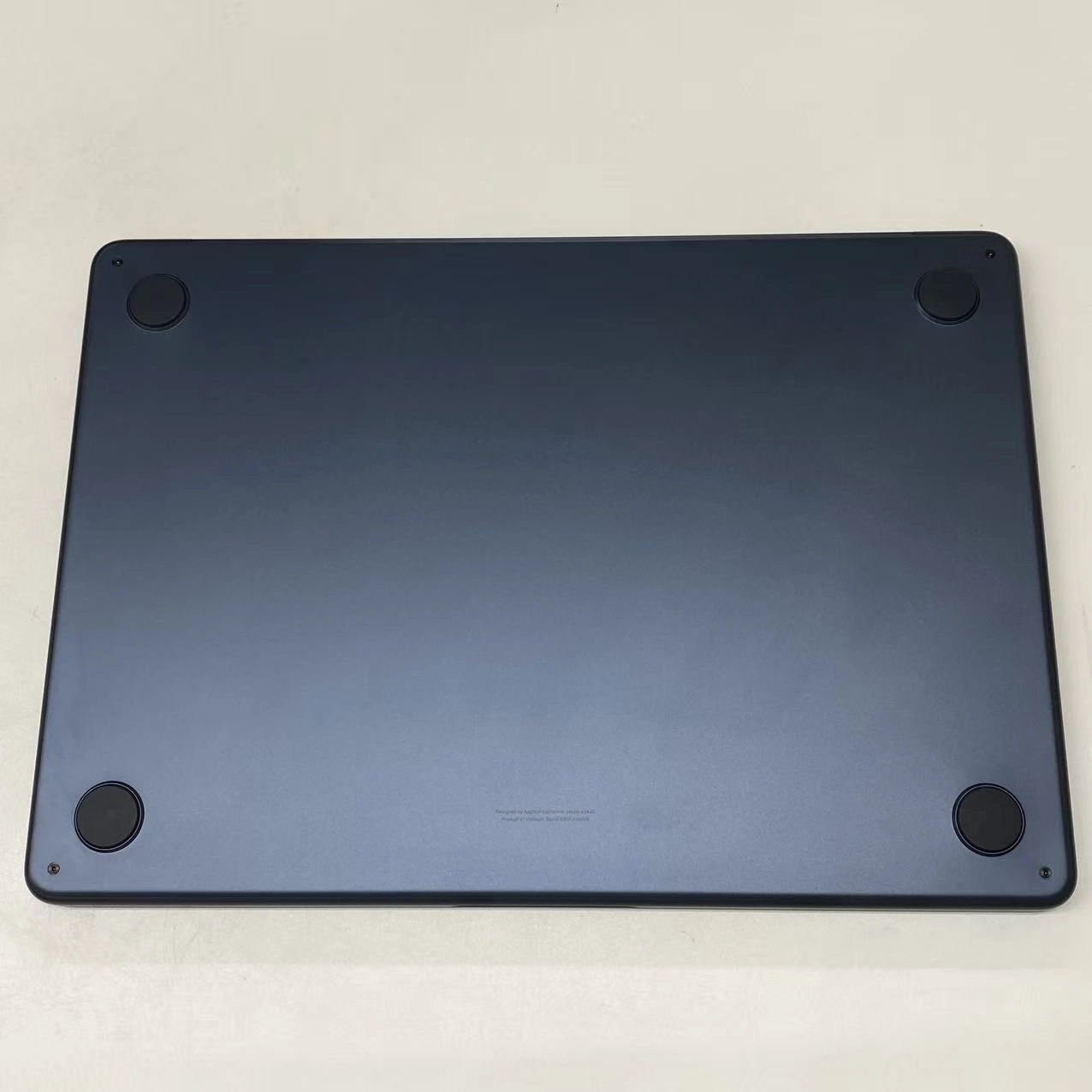 MacBook Air Early2026 13インチ Apple M5 (CPU:10C/GPU:8C)16GB/512GB ミッドナイト MDHE4J/A 極美品