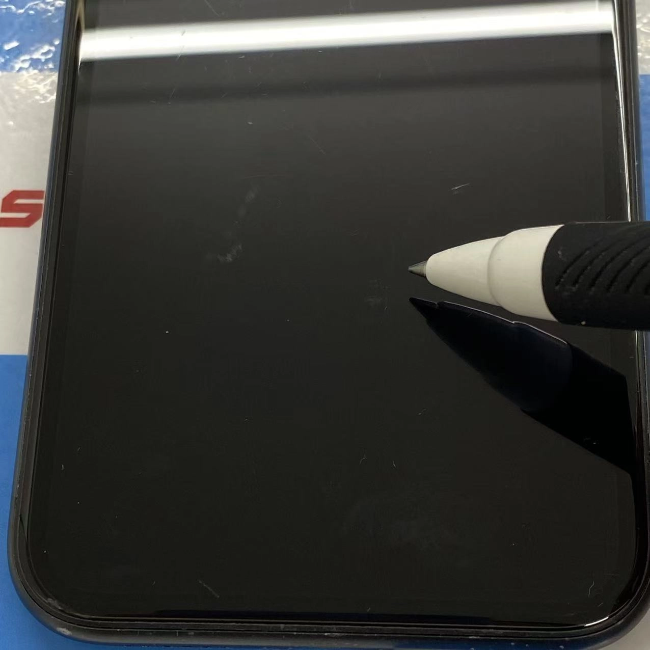 iPhone11 256GB ブラック MWM72J/A docomo版SIMフリー