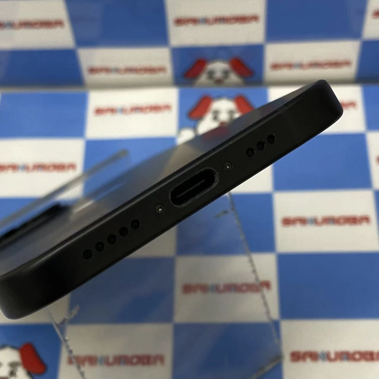 iPhone15 128GB ブラック MTMH3J/A Apple版SIMフリー 美品