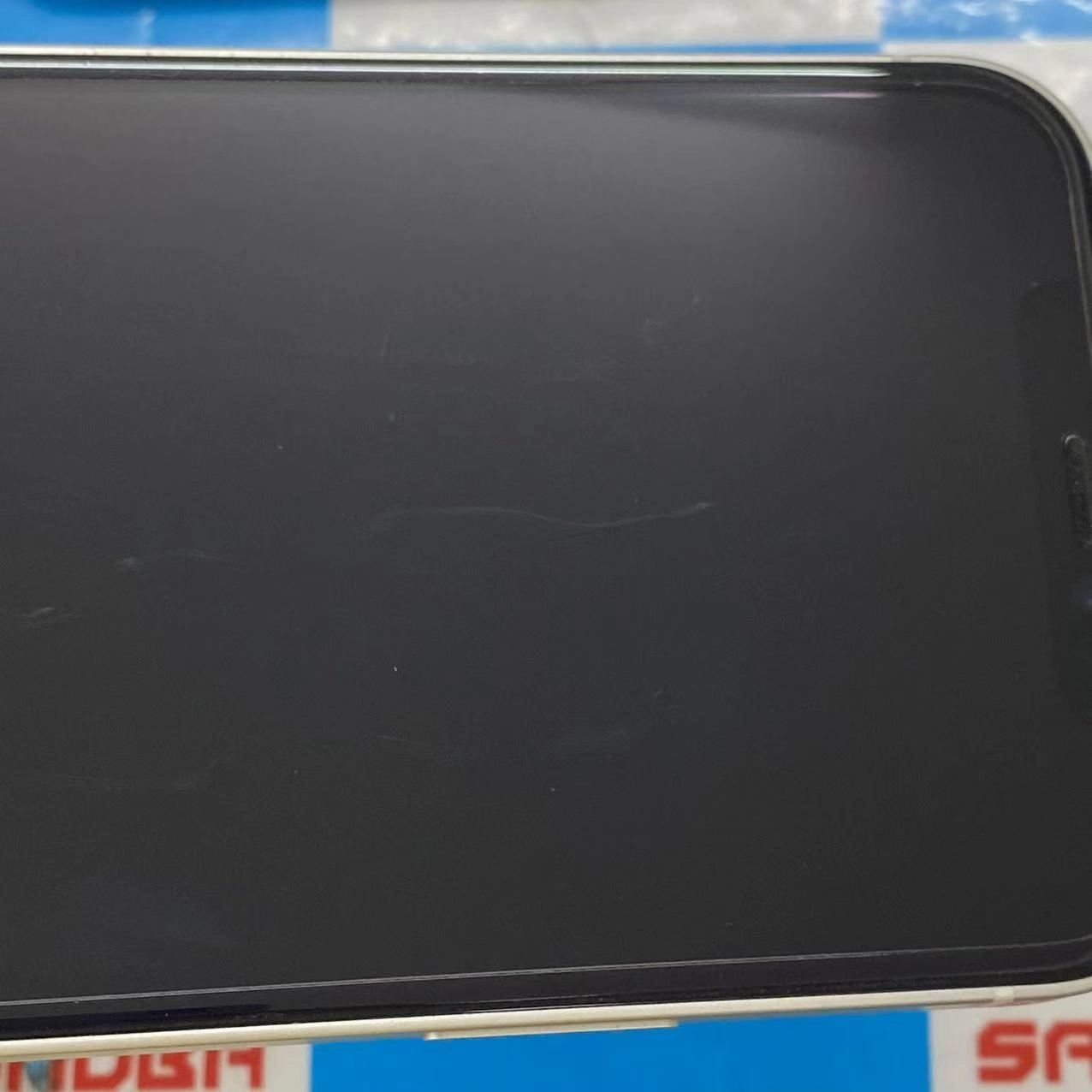 iPhone12 256GB ホワイト MGJ13J/A docomo版SIMフリー訳あり品