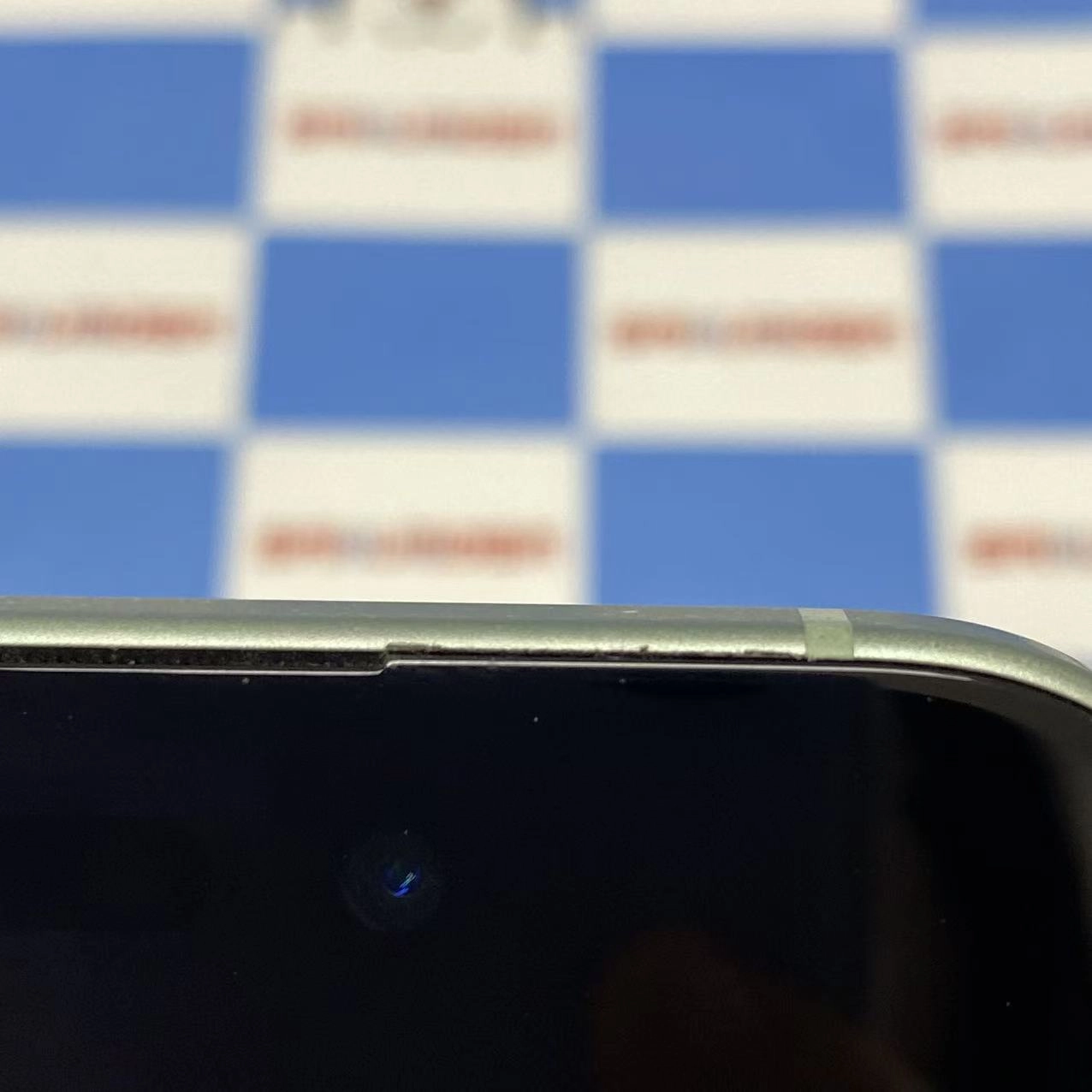 iPhone15 128GB グリーン MTMM3J/A AU版SIMフリージャンク品