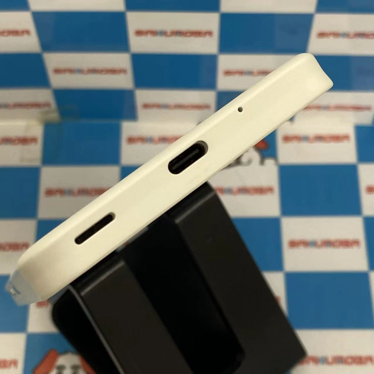 AQUOS wish3 4GB/64GB ホワイト SH-M25 楽天モバイル版SIMフリー 極美品