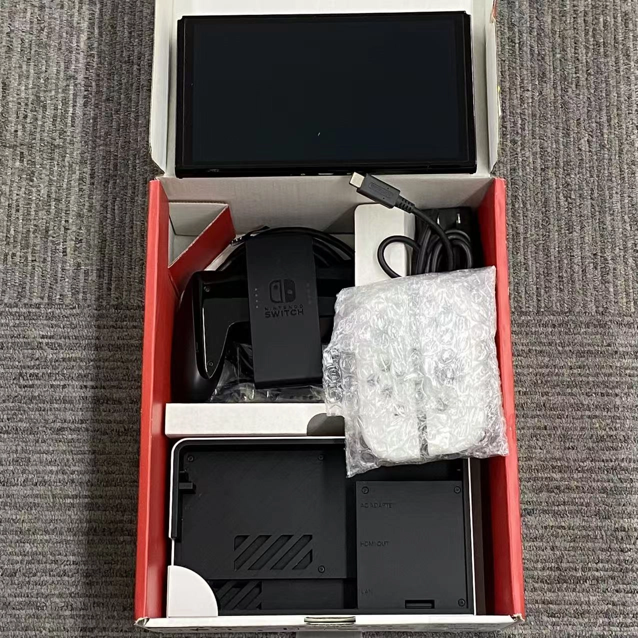 Nintendo Switch 有機ELモデル ホワイト 2021年モデル 64GB HEG-S-KAAAA