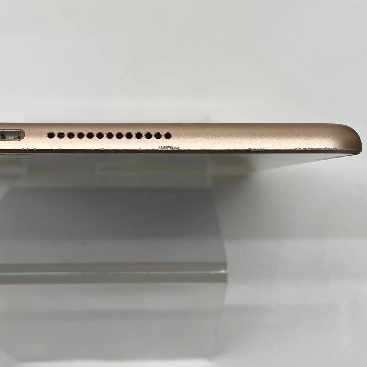 iPad 第6世代 Wi-Fi+Cellularモデル 32GB MRM02J/A SoftBank版SIMフリー 訳あり品 ゴールド