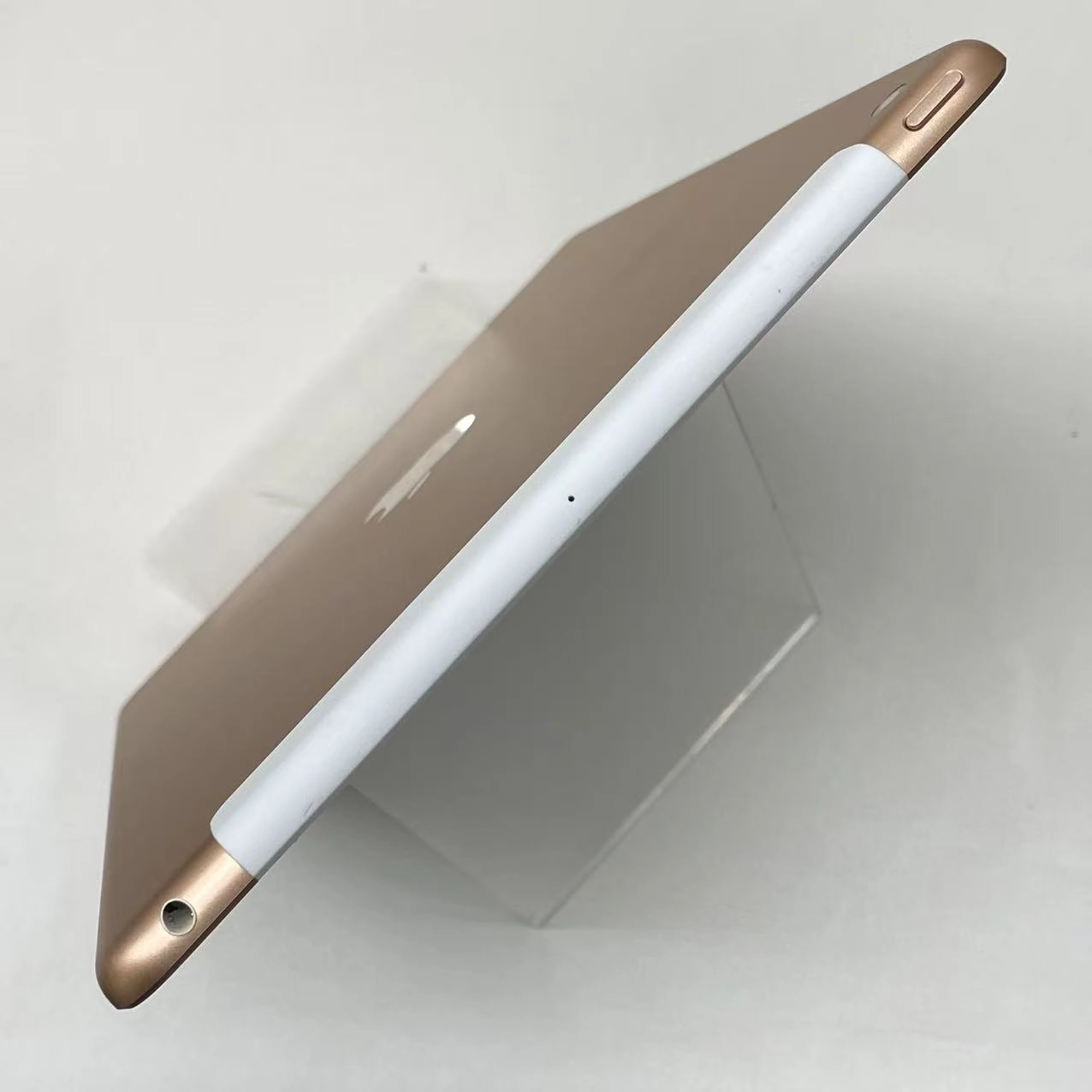 iPad 第6世代 Wi-Fi+Cellularモデル 32GB MRM02J/A SoftBank版SIMフリー 極美品 ゴールド