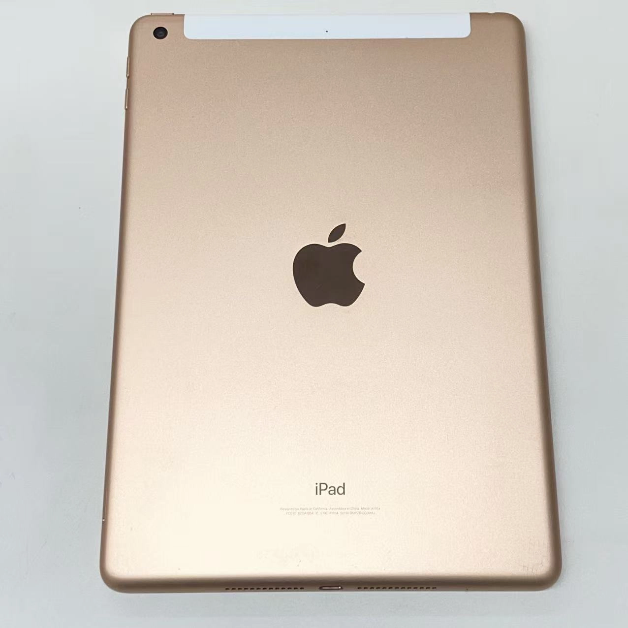 iPad 第6世代 Wi-Fi+Cellularモデル 32GB MRM02J/A SoftBank版SIMフリー 極美品 ゴールド
