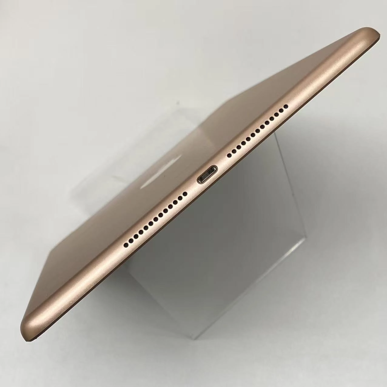 iPad 第6世代 Wi-Fi+Cellularモデル 32GB MRM02J/A SoftBank版SIMフリー 極美品 ゴールド
