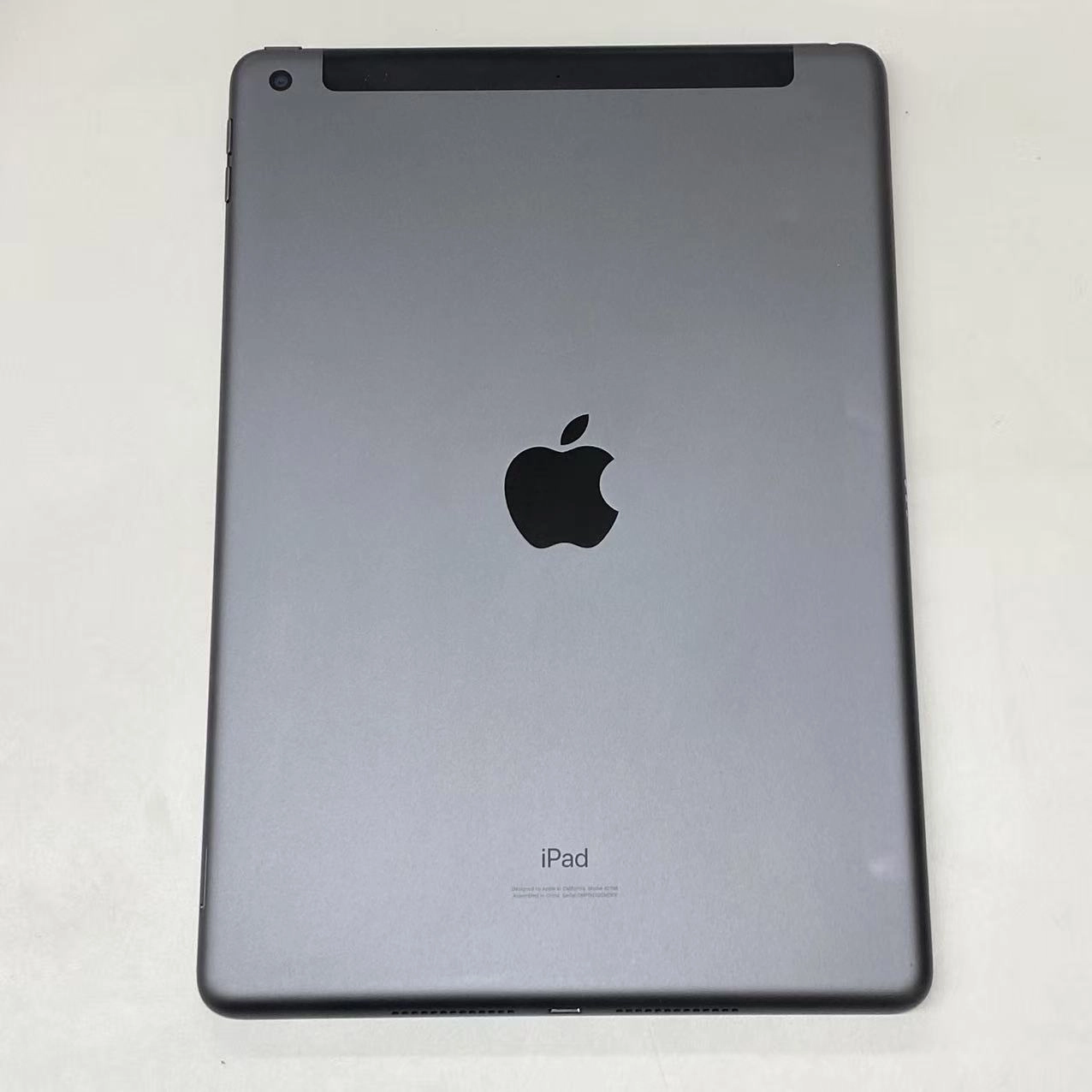 iPad 第7世代 Wi-Fi+Cellularモデル 128GB スペースグレイ MW6E2J/A SoftBank版SIMフリー
