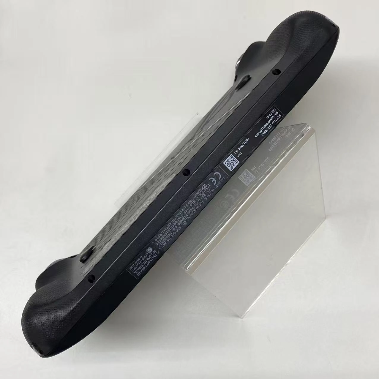 ポータブルゲーミングPC ROG Ally 24GB/1TB ブラック RC72LA-Z1E24G1T