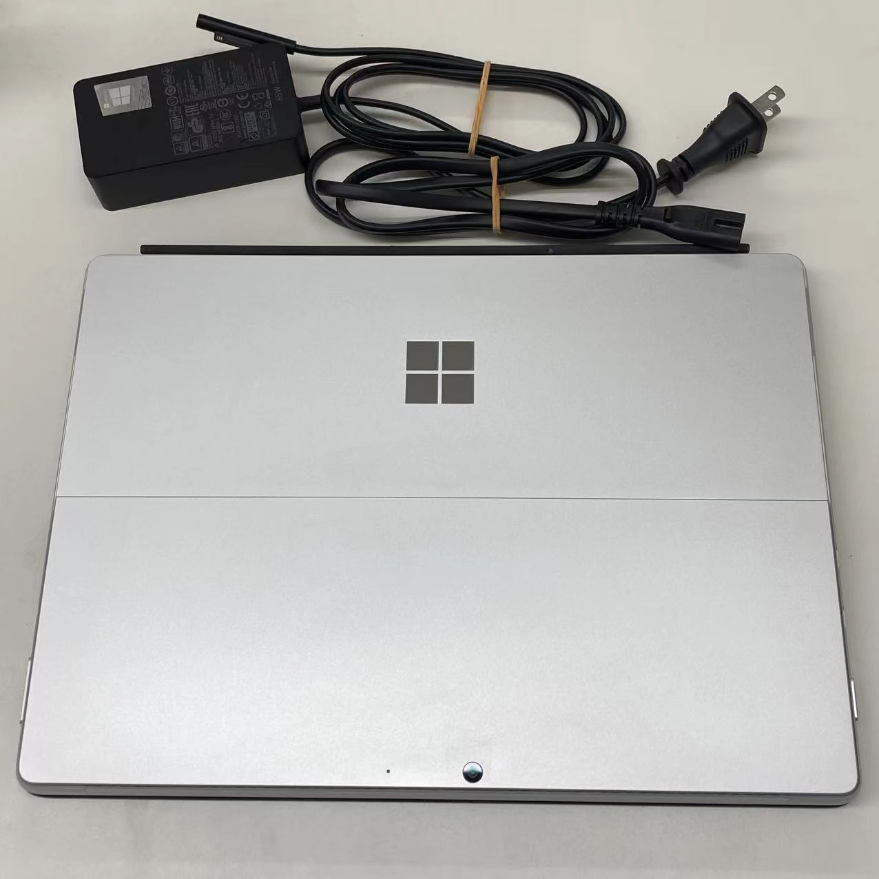 Surface Pro 8 Core i5 2.4GHz 8GB 256GB プラチナ 1983 美品