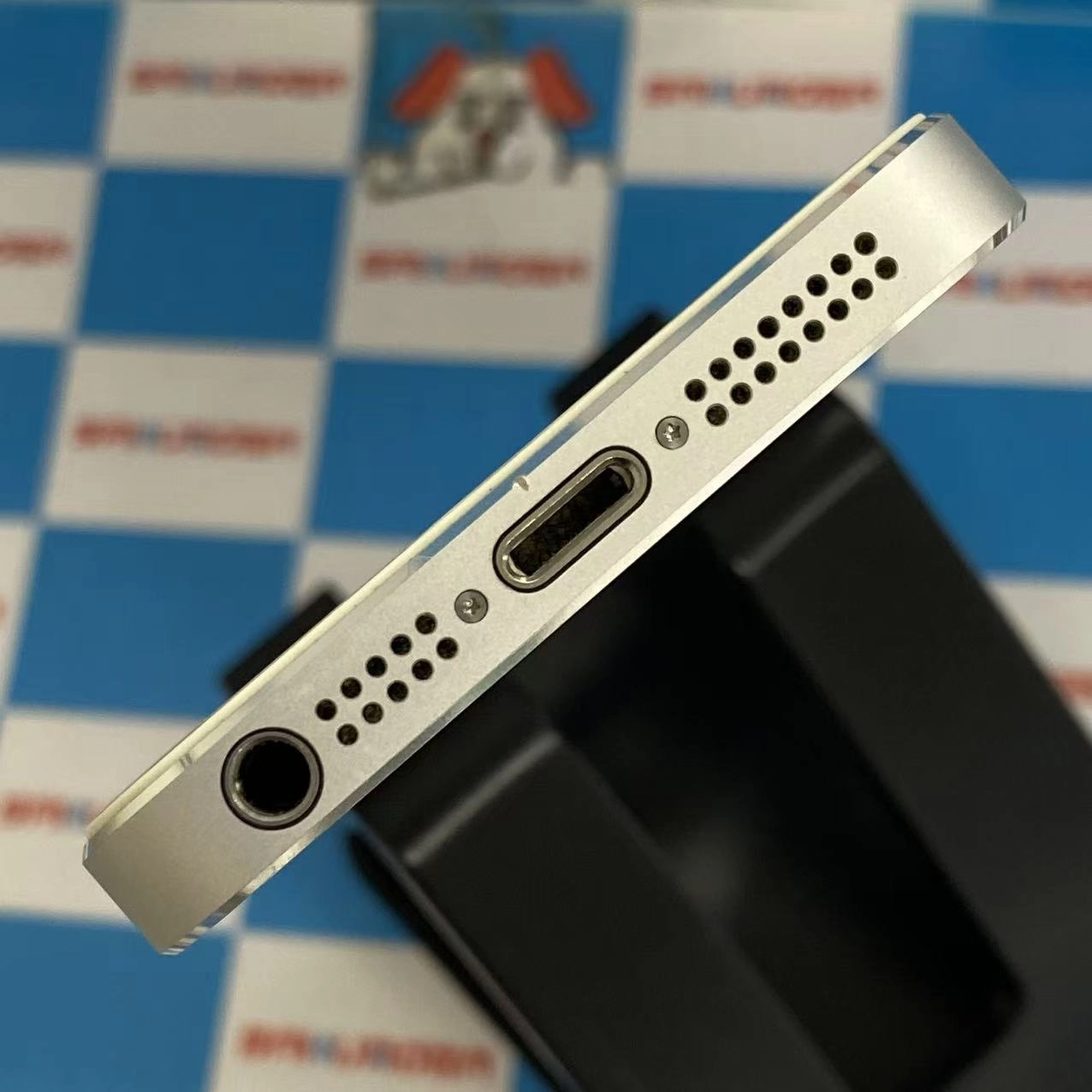 iPhone5s 32GB シルバー ME336J/A docomo訳あり品