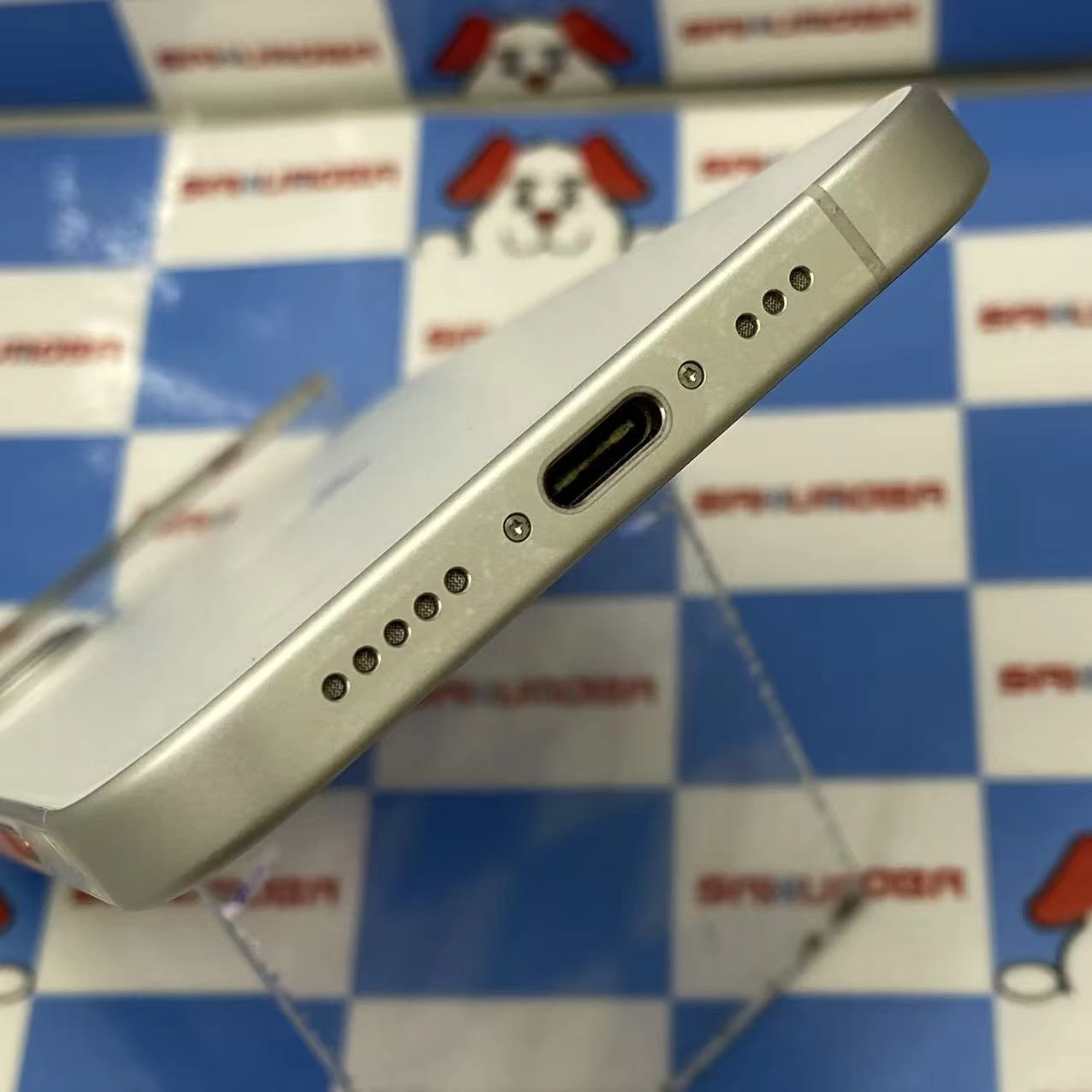 iPhone16 128GB ホワイト MYDR3J/A AU版SIMフリー au
