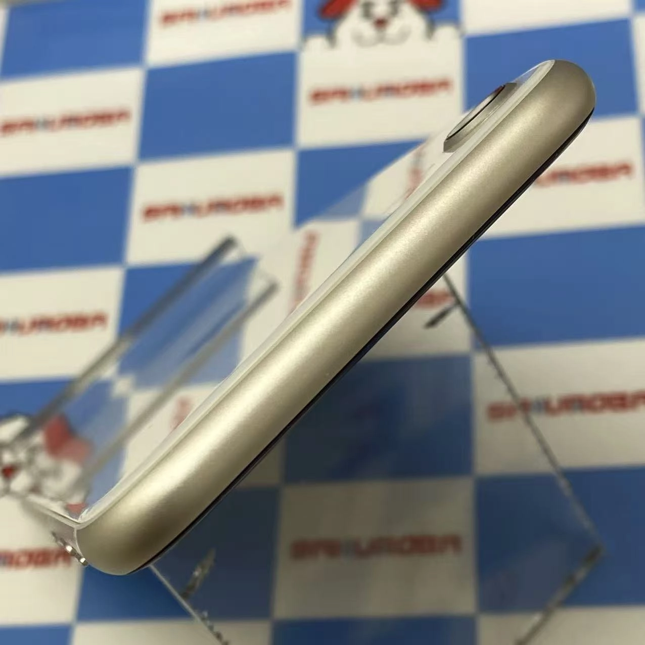 iPhoneSE 第3世代 64GB スターライト MMYD3J/A  AU版SIMフリー 訳あり品