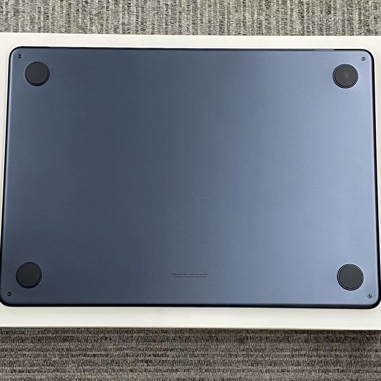 Macbook air 13インチ Early2024 Apple M3 8GB/256GB ミッドナイト MRXN3J/A  美品