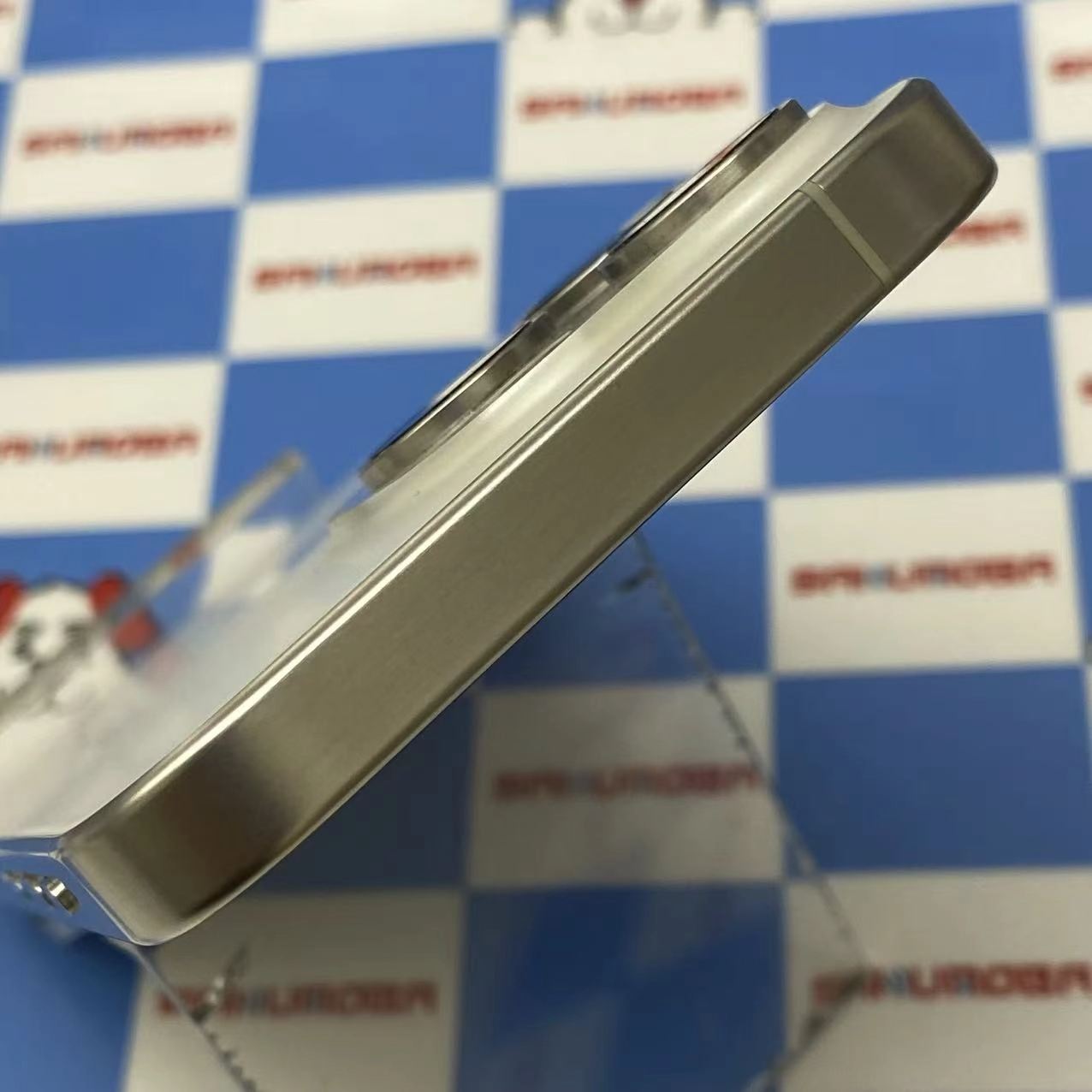 iPhone15 Pro 256GB ホワイトチタニウム MTUD3J/A SIMフリー 訳あり品