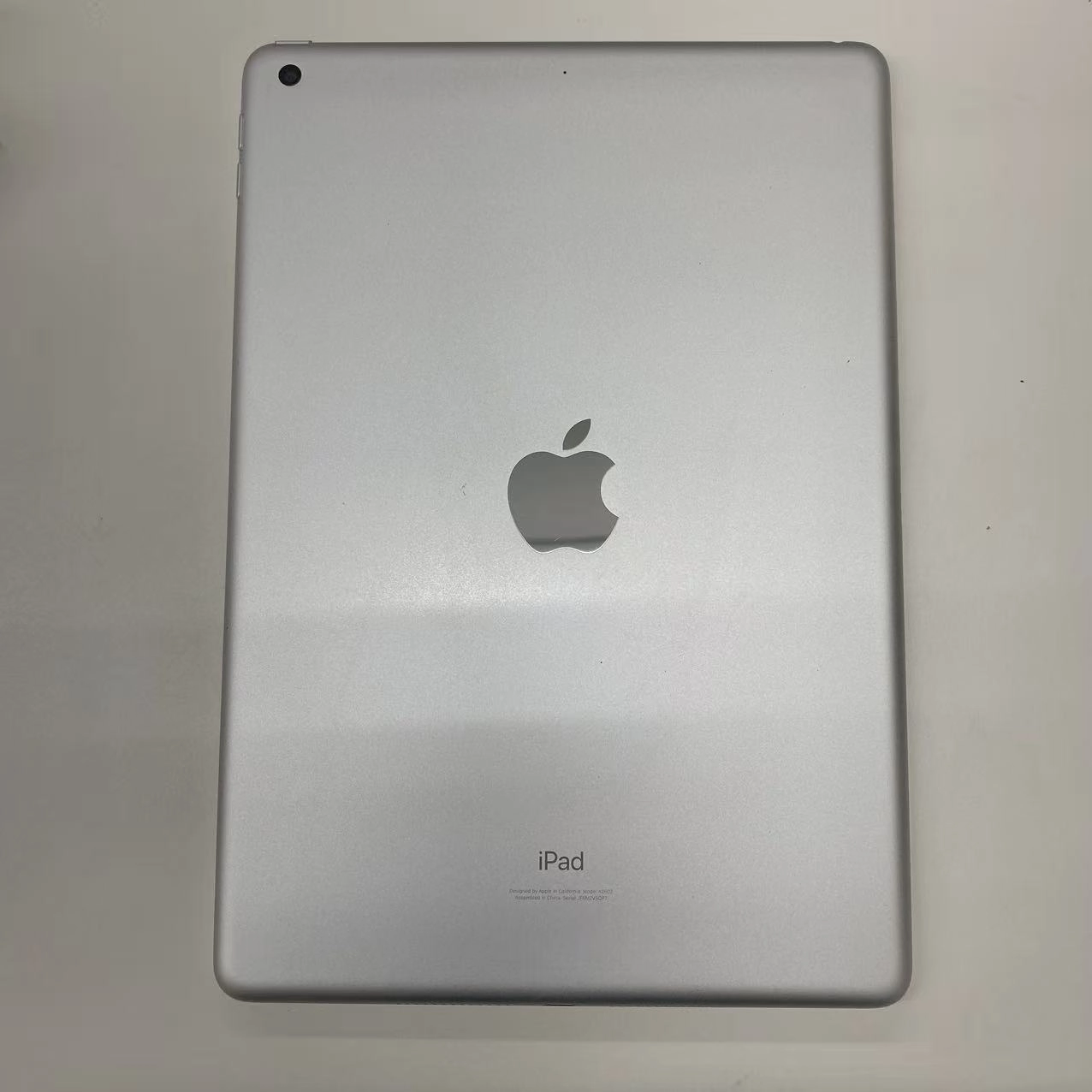 iPad 第9世代 Wi-Fiモデル 64GB シルバー MK2L3J/A ジャンク品
