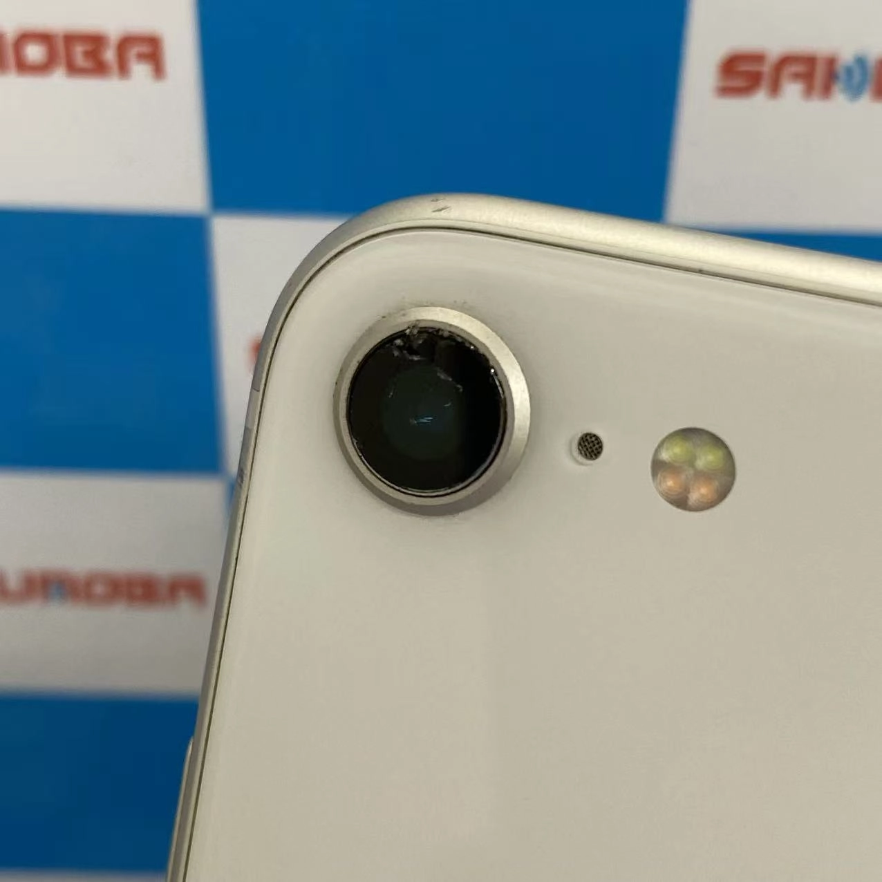 iPhoneSE 第3世代 128GB スターライト MMYG3J/A SoftBank版SIMフリージャンク品