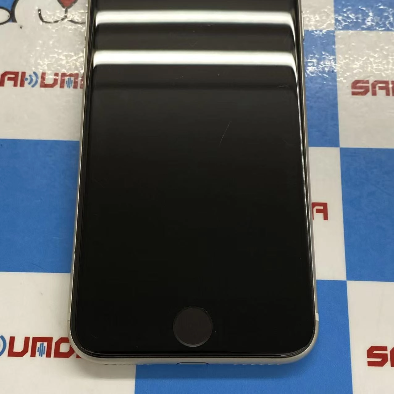 iPhoneSE 第3世代 128GB スターライト MMYG3J/A SoftBank版SIMフリージャンク品
