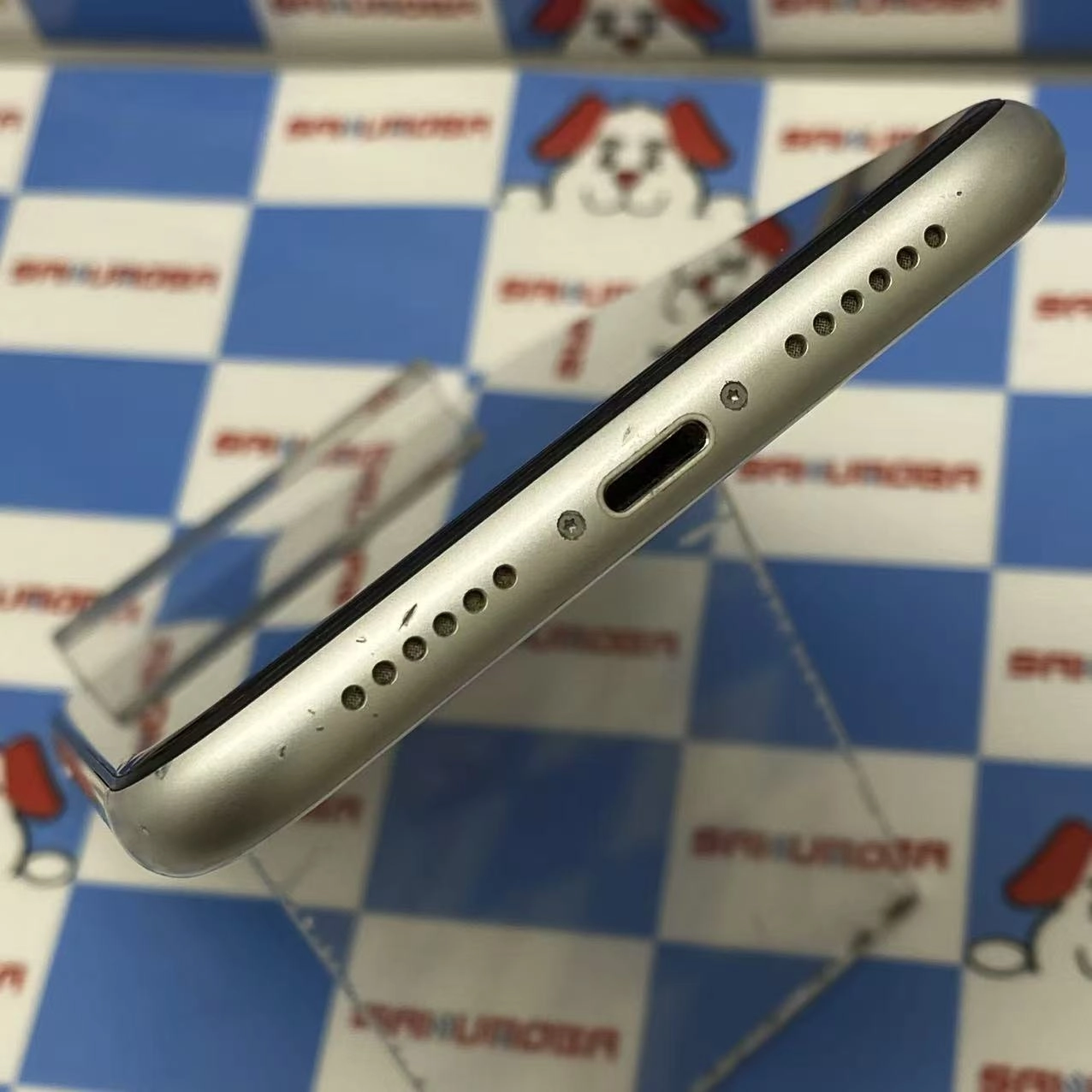iPhoneXR 64GB ホワイト MT032J/A SoftBank版SIMフリー