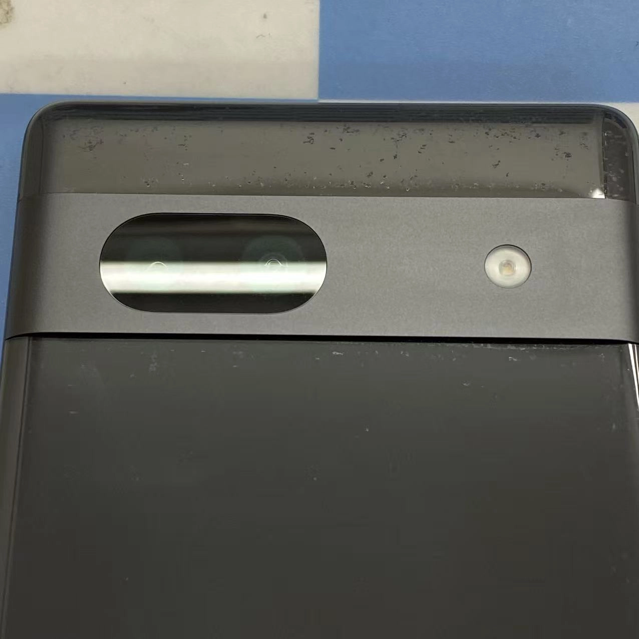 Google Pixel 7a 128GB Coral Pixel7a SIMロック解除済 auジャンク品