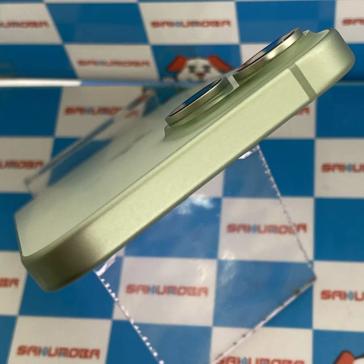 iPhone15 128GB グリーン MTMM3J/A docomo版SIMフリー 美品
