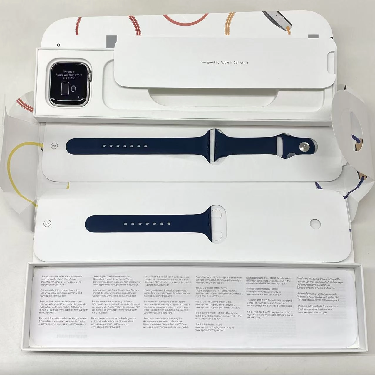 Apple Watch SE 第1世代 44mm GPSモデル 32GB シルバー MKQ43J/A