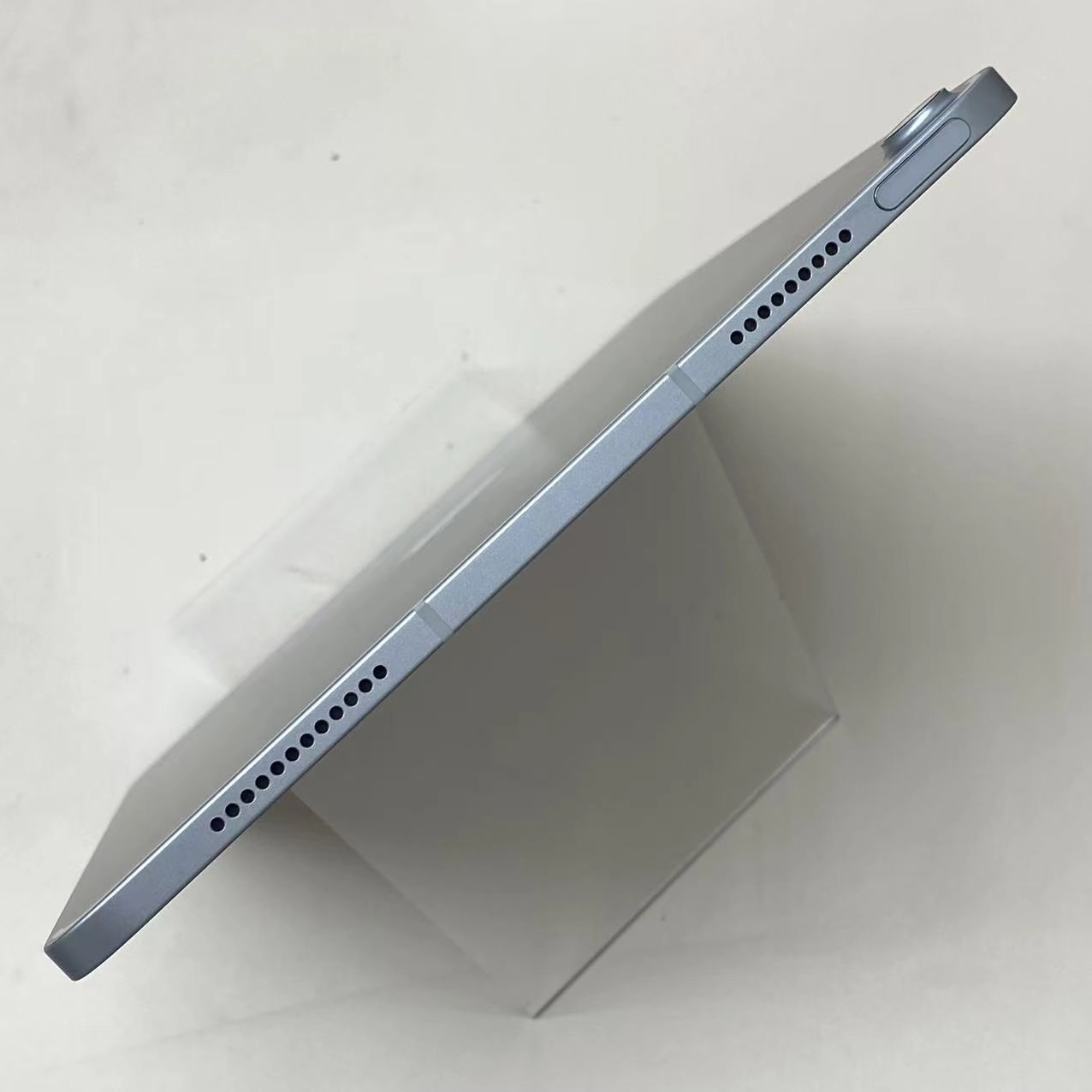 iPad Air 11インチ 第8世代 Wi-Fi + Cellular 128GB ブルー MH794J/A AU版SIMフリー 開封未使用品 au