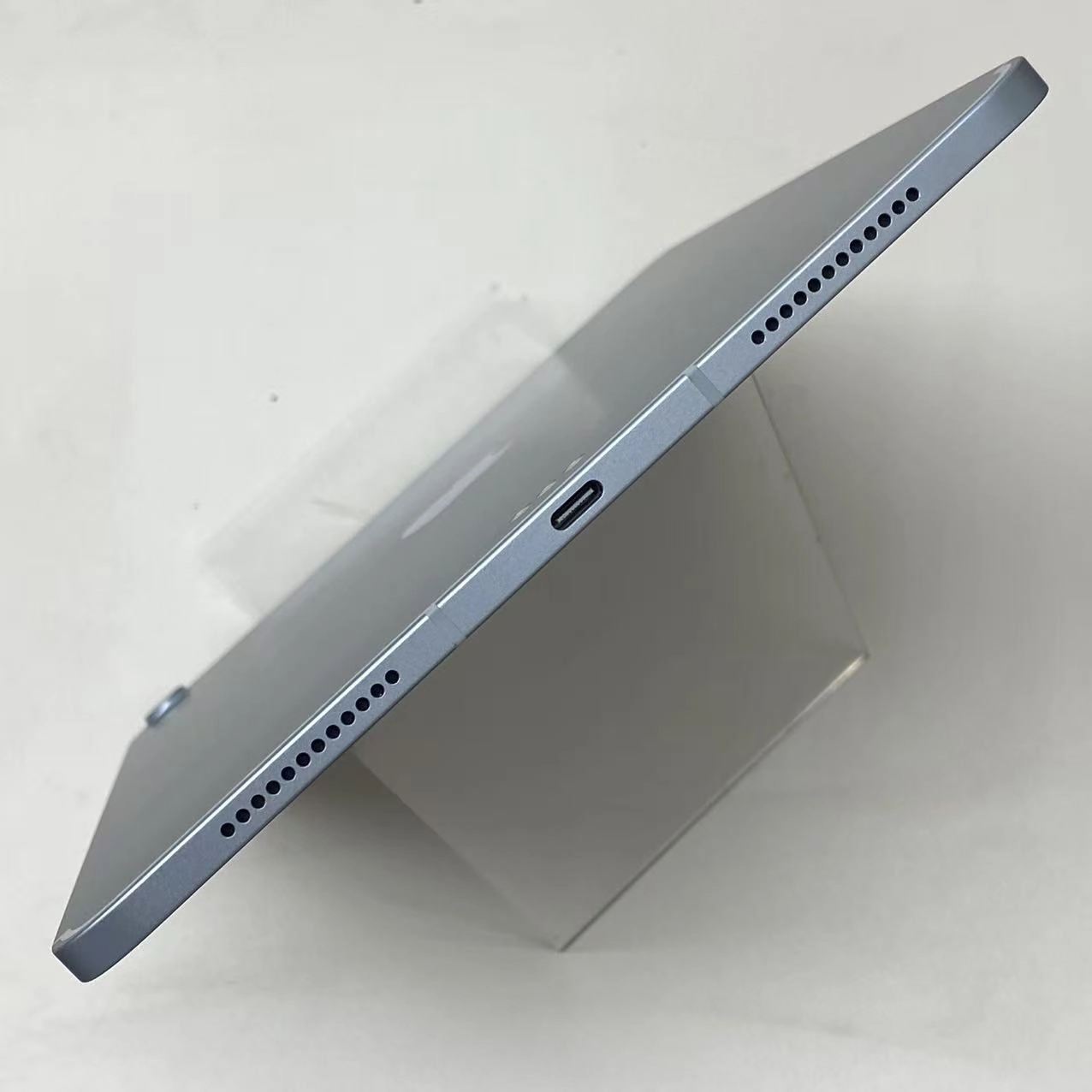 iPad Air 11インチ 第8世代 Wi-Fi + Cellular 128GB ブルー MH794J/A AU版SIMフリー 開封未使用品 au