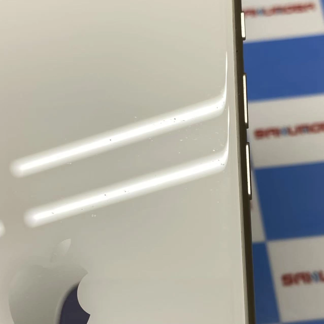 iPhoneSE 第3世代 64GB スターライト MMYD3J/A AU版SIMフリー