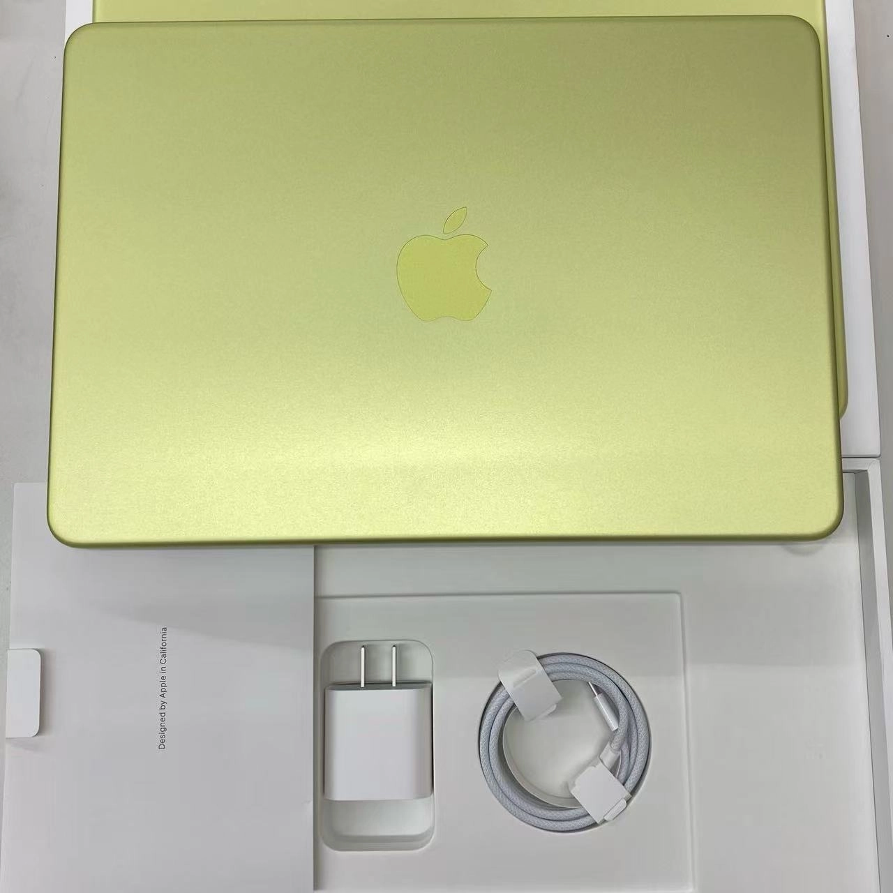 MacBook Neo Early 2026 Apple A18 Pro 8GB/512GB シトラス MHFE4J/A 開封未使用品