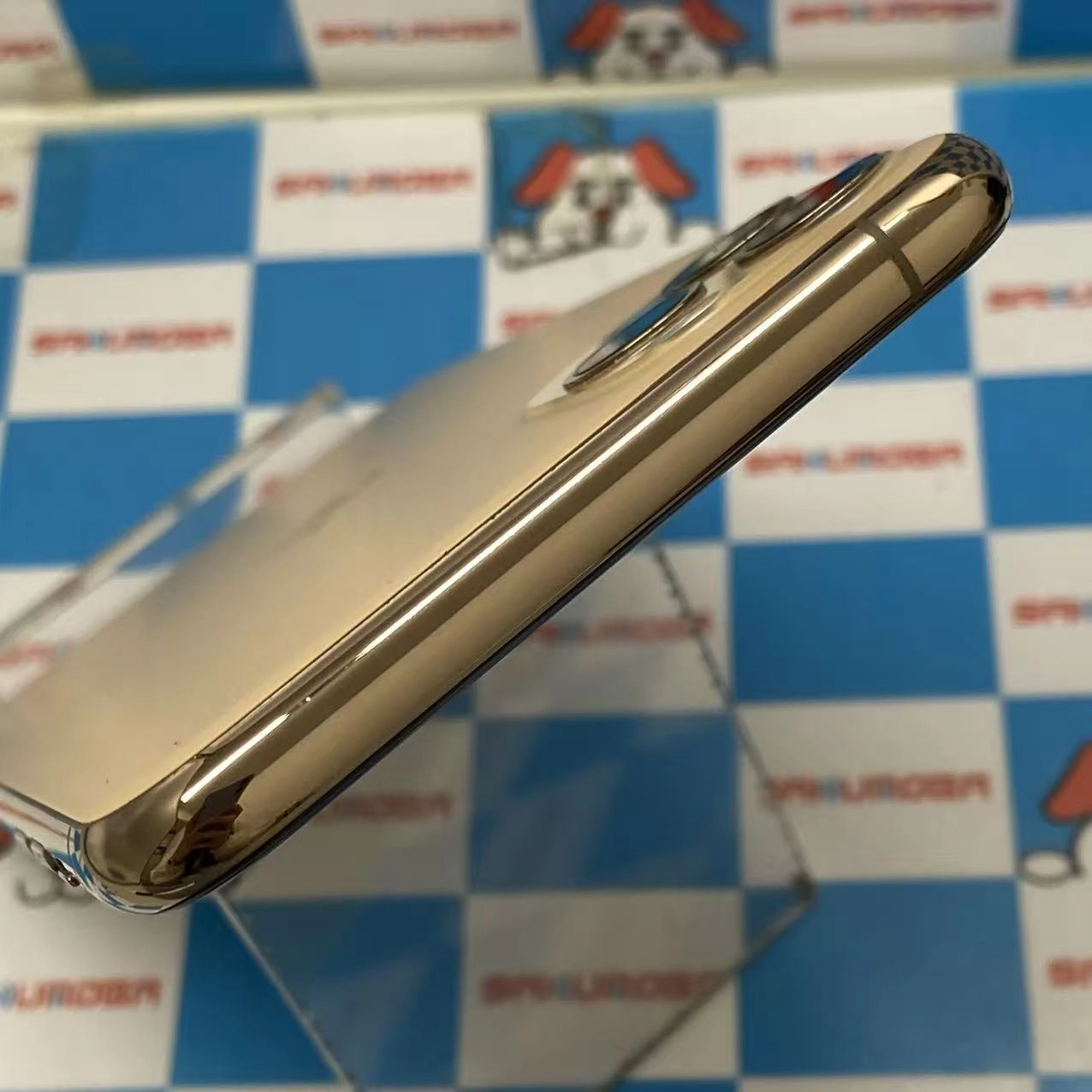 iPhone11 Pro Max 256GB ゴールド NWHL2J/A docomo版SIMフリー