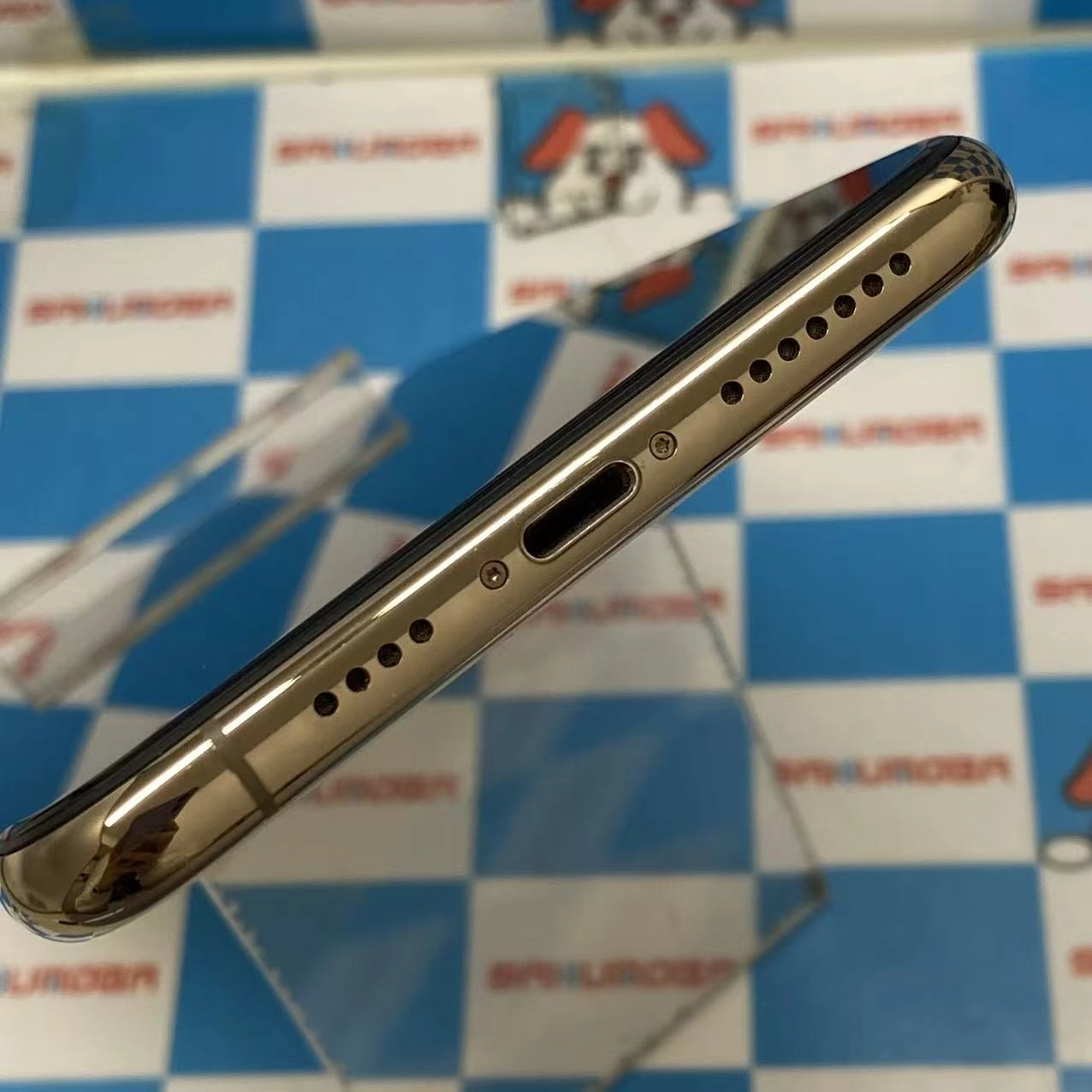 iPhone11 Pro Max 256GB ゴールド NWHL2J/A docomo版SIMフリー