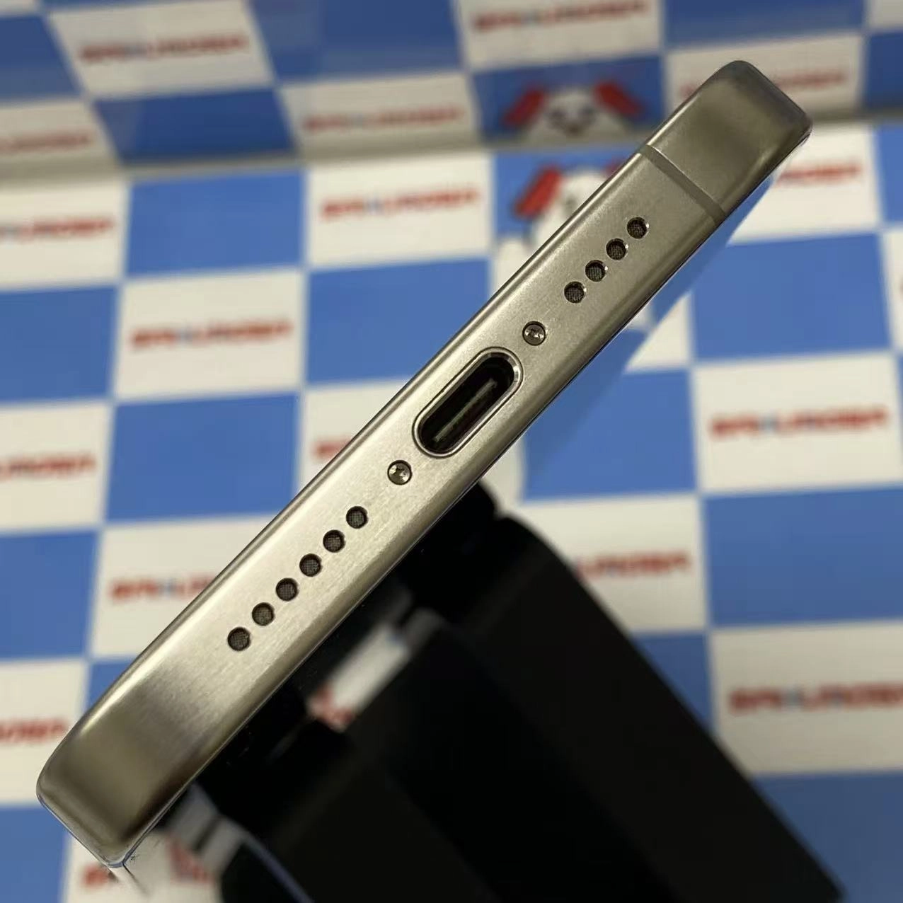 iPhone15 Pro Max 256GB ナチュラルチタニウム MU6R3J/A AU版SIMフリー au
