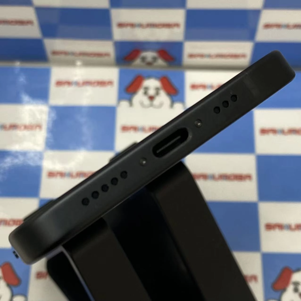 iPhone15 128GB ブラック MTMH3J/A docomo版SIMフリー 美品