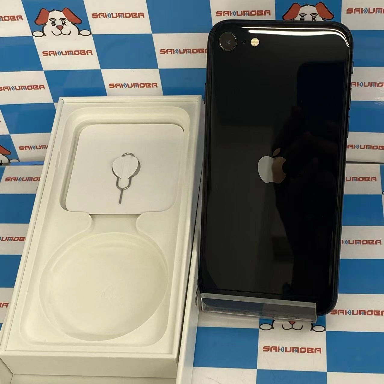 iPhoneSE 第3世代 128GB ミッドナイト MMYF3J/A docomo版SIMフリー