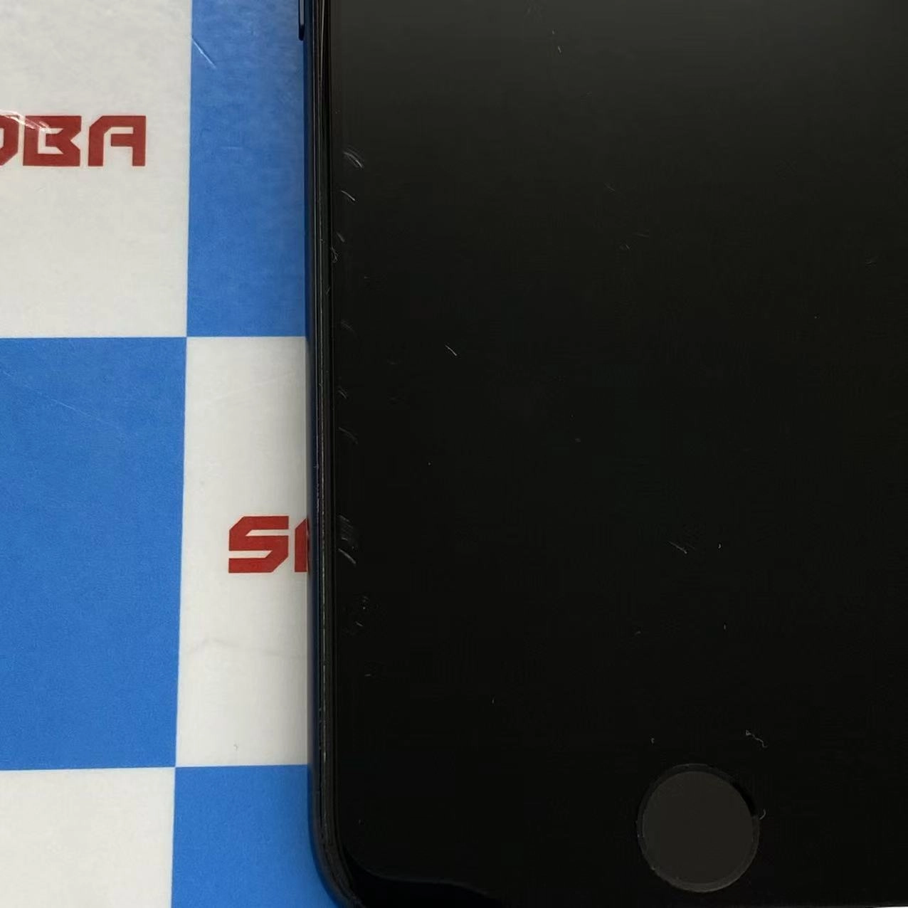 iPhoneSE 第3世代 128GB ミッドナイト MMYF3J/A docomo版SIMフリー