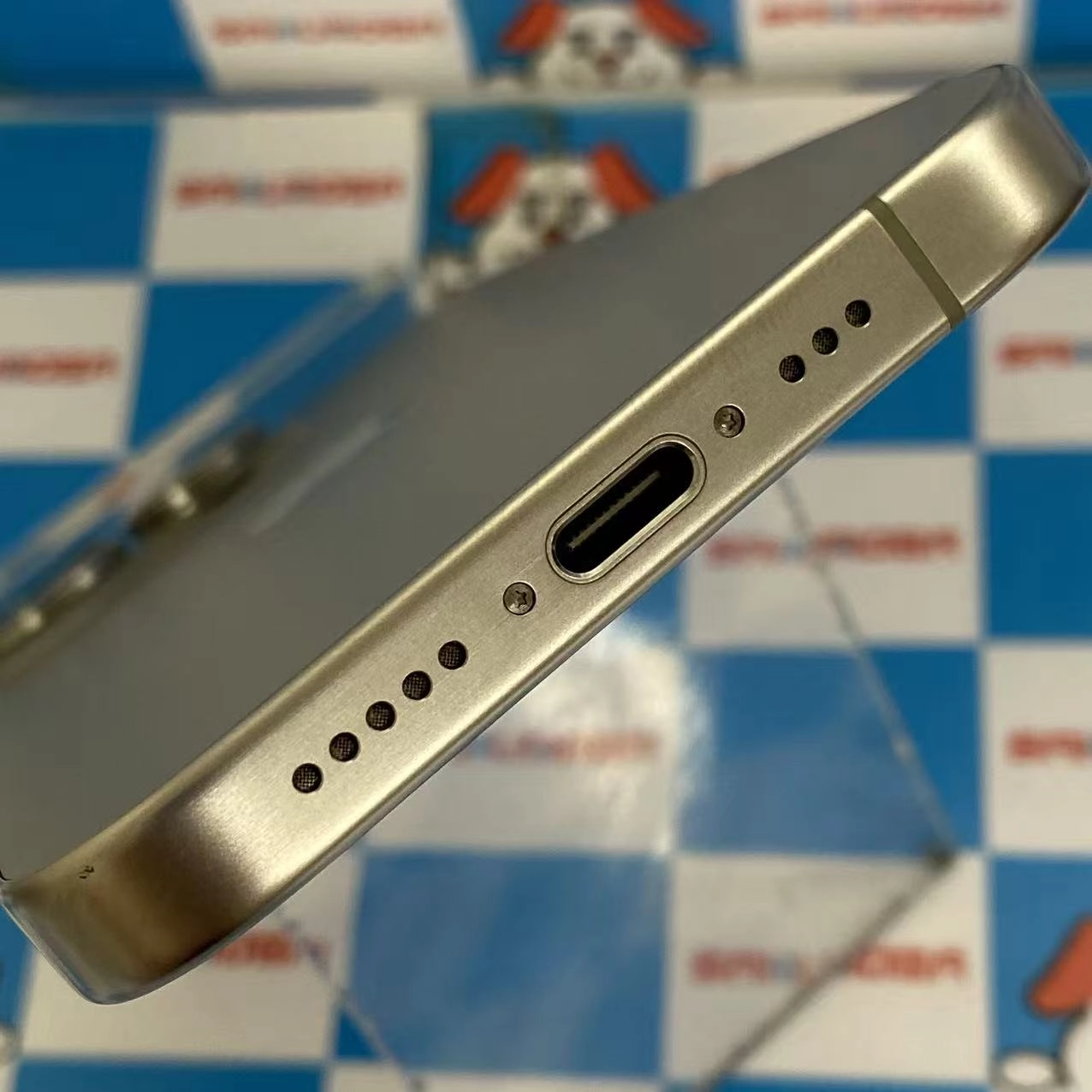 iPhone15 Pro 256GB ナチュラルチタニウム MTUF3J/A SoftBank版SIMフリー 美品