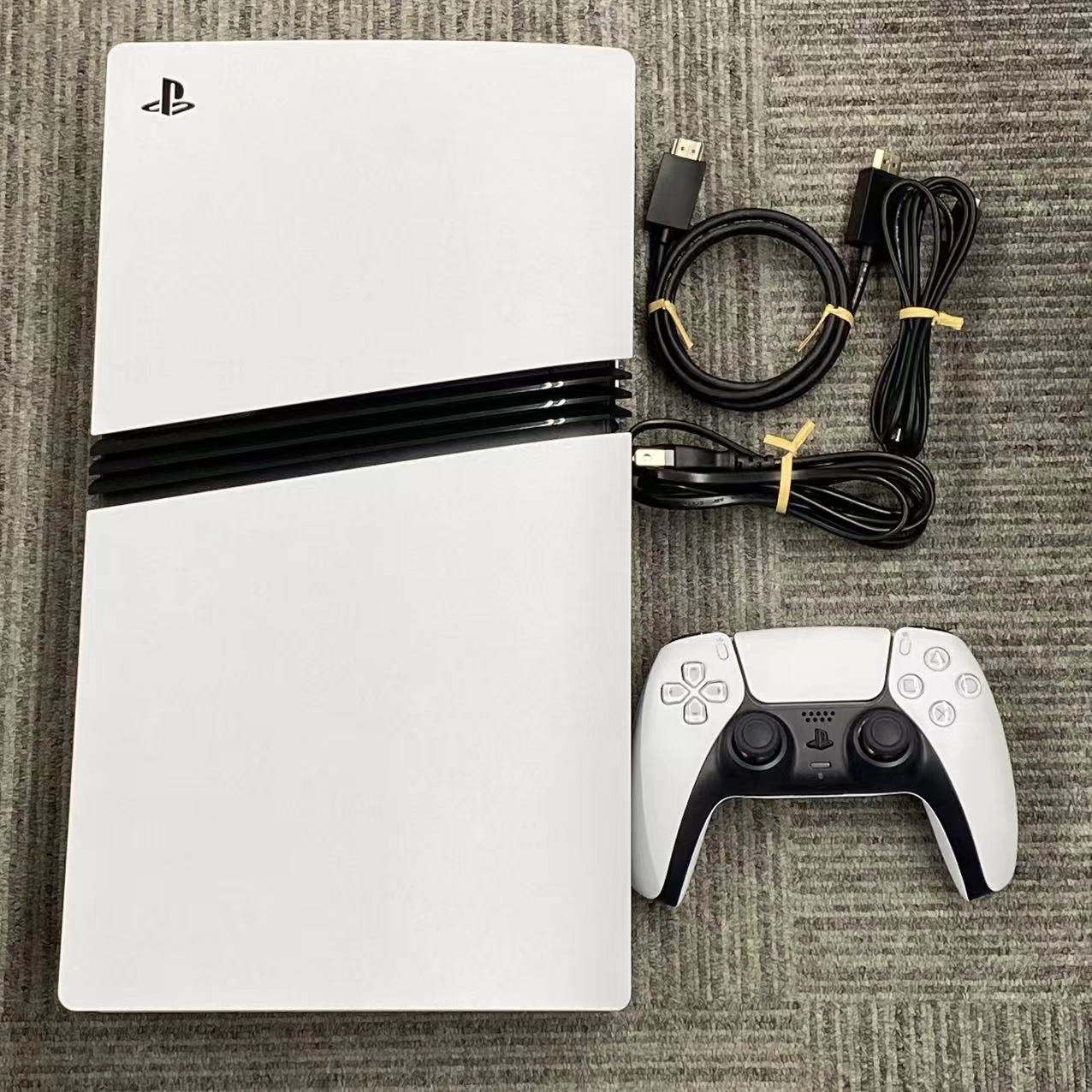 PlayStation5 Pro CFI-7000B01 2TB ホワイト系 美品
