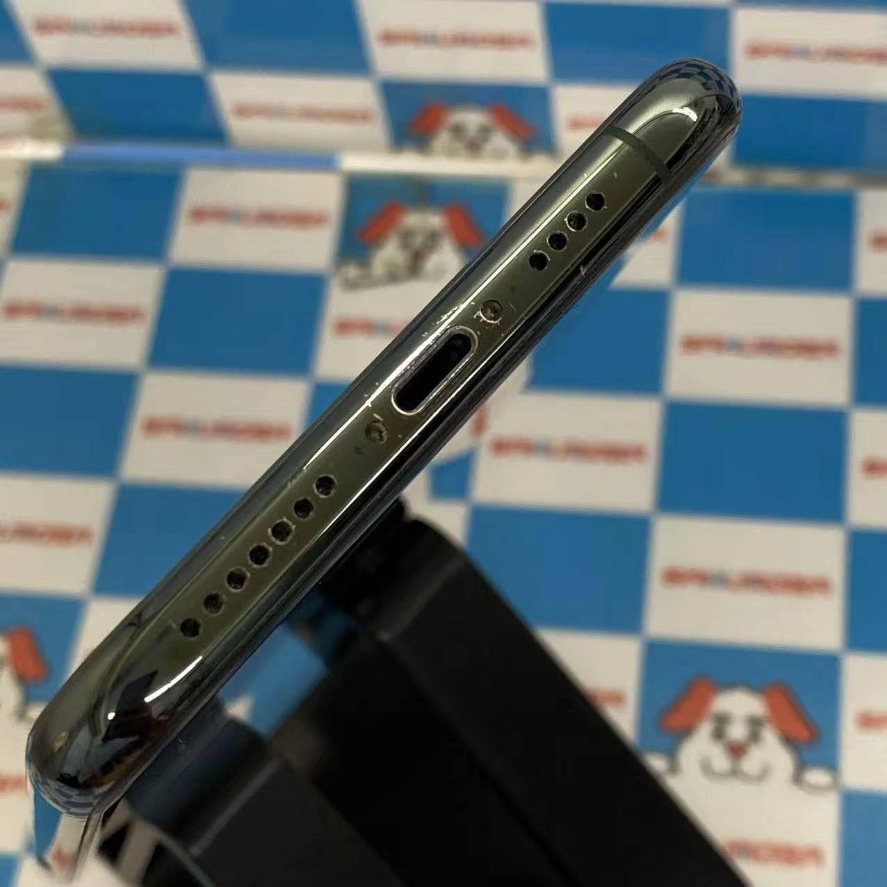 iPhone11 Pro Max 64GB ミッドナイトグリーン MWHH2J/A AU版SIMフリー au