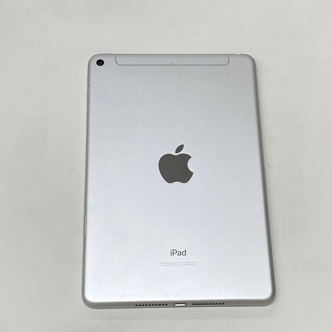 iPad mini 第5世代 Wi-Fi+Cellular モデル 256GB シルバー MUXD2J/A AU版SIMフリー ジャンク品 au