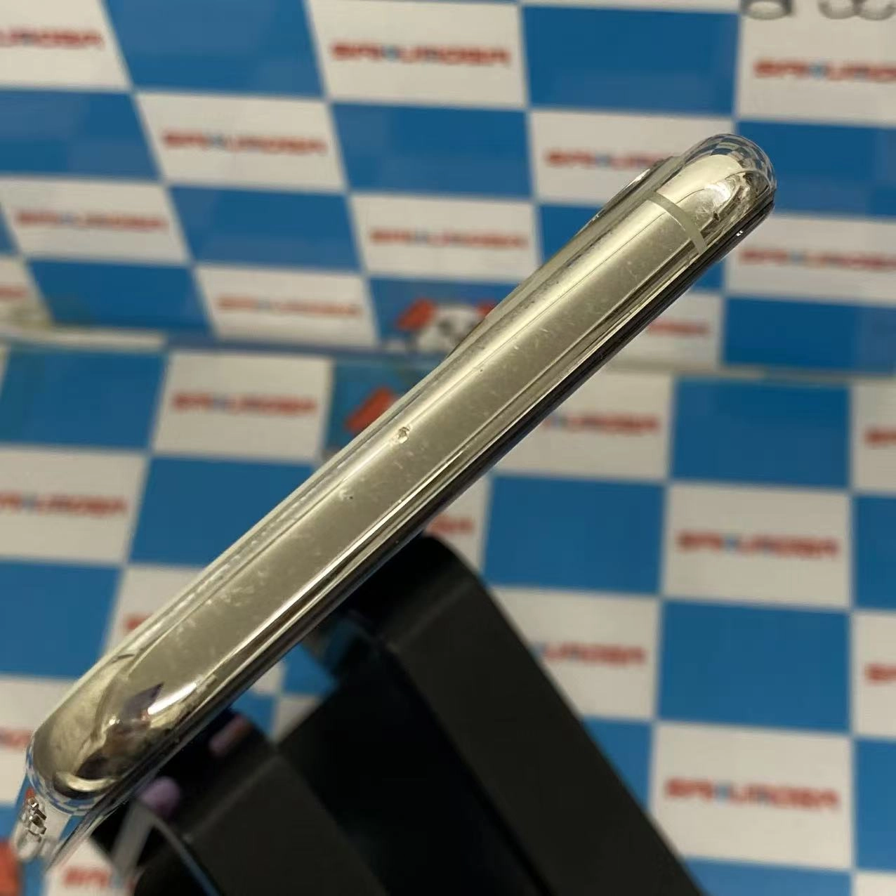iPhone11 Pro Max 64GB シルバー MWHF2J/A docomo版SIMフリー