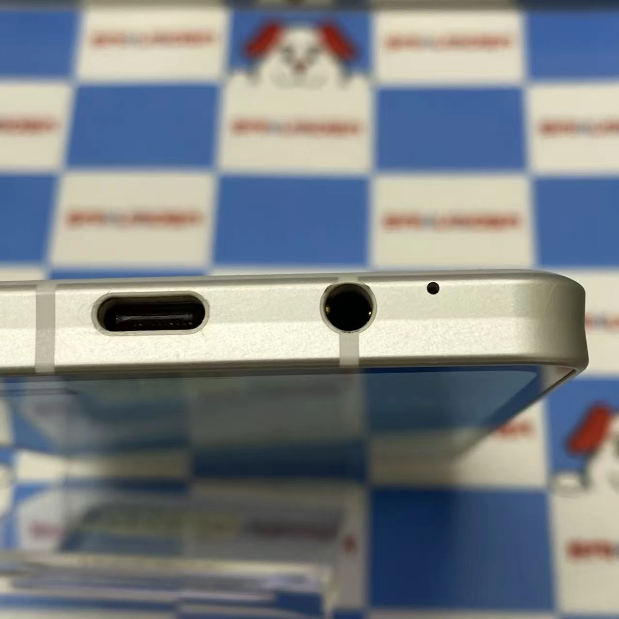 AQUOS sense6s 4GB/64GB シルバー SH-RM19S 楽天モバイル版SIMフリー