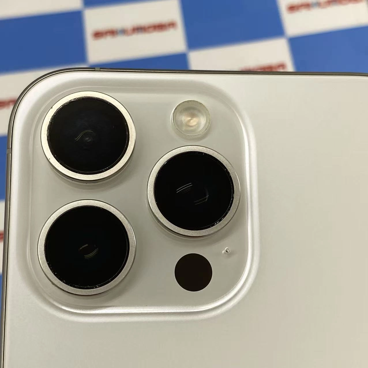 iPhone15 Pro Max 256GB ホワイトチタニウム MU6Q3J/A SIMフリー