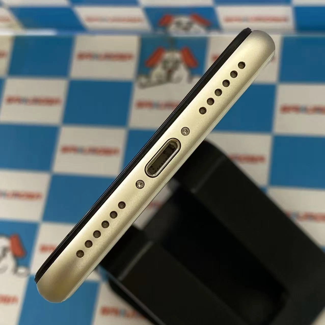 iPhoneSE 第3世代 128GB スターライト MMYG3J/A SoftBank版SIMフリー