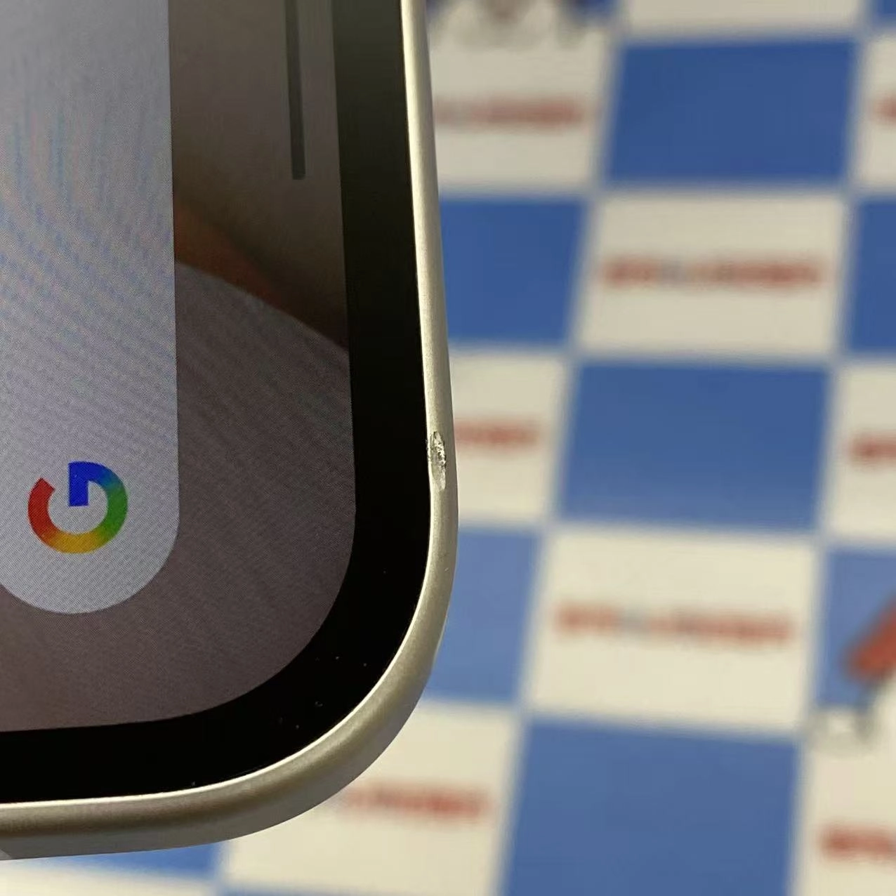 Google Pixel 9a 8GB/256GB ポーセリン G3Y12 docomo版SIMフリー美品