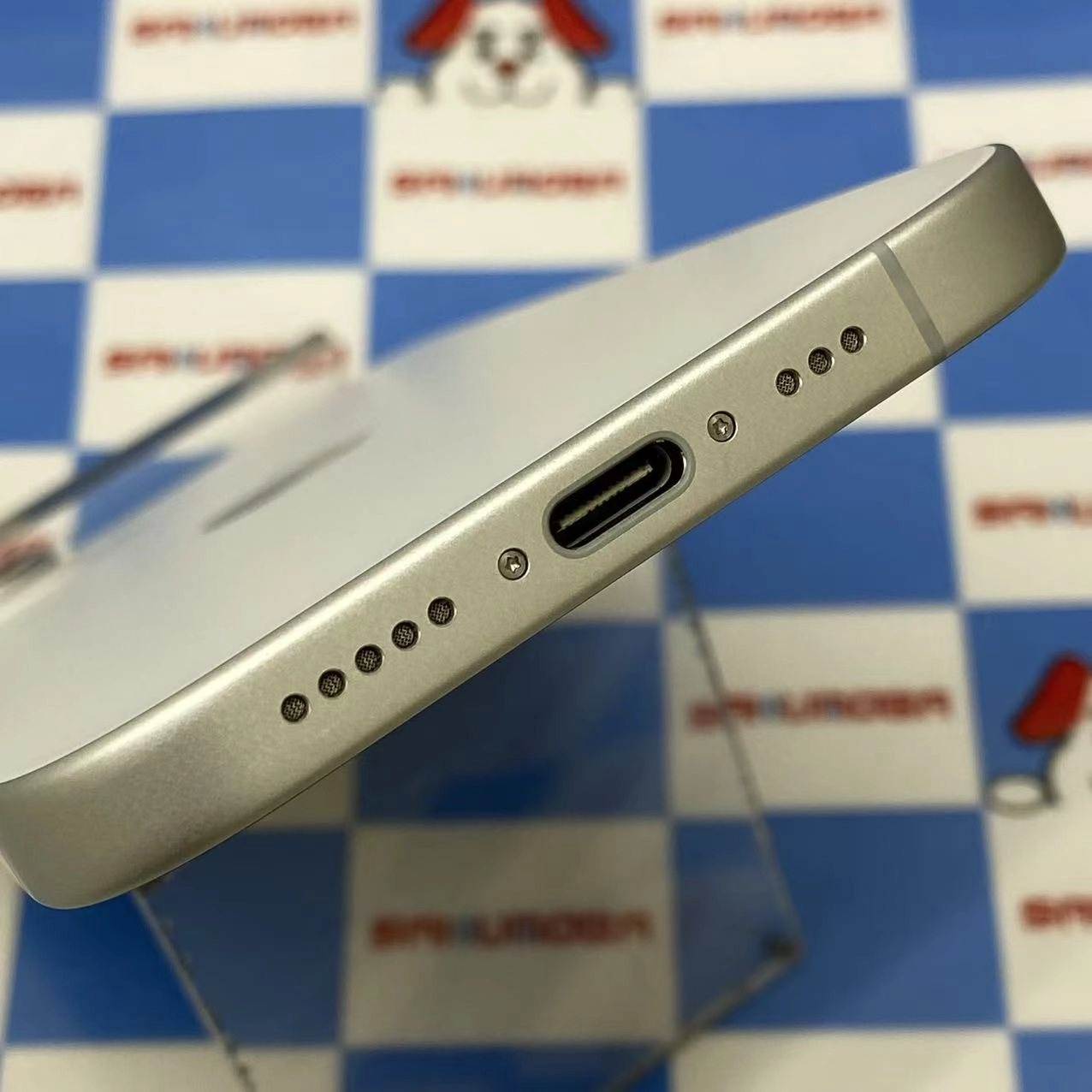 iPhone 17 256GB ホワイト MG684J/A docomo版SIMフリー