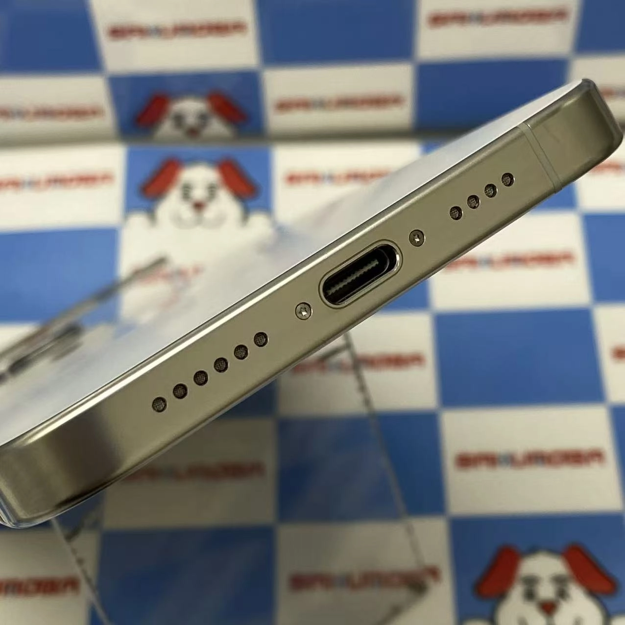 iPhone16 Pro Max 256GB ホワイトチタニウム MYWH3J/A SIMフリー 美品
